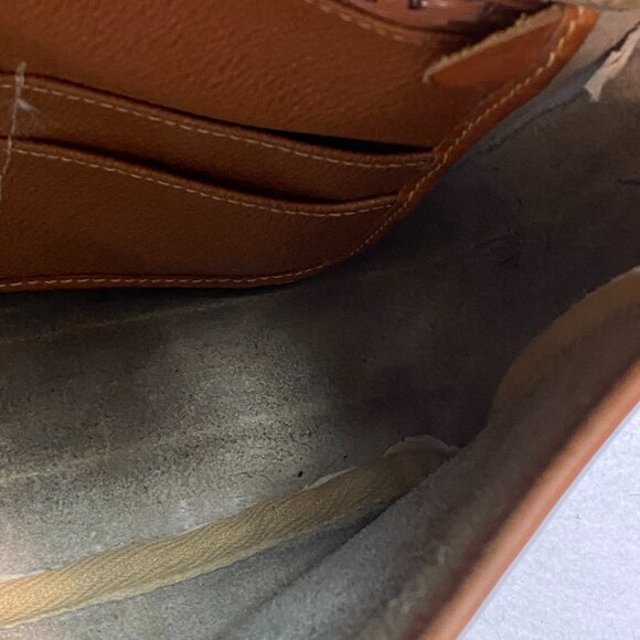 Vintage Dooney & Bourke All Weather Crossbody Bag Tan Taupe Leather 90s - Picture 12 of 16